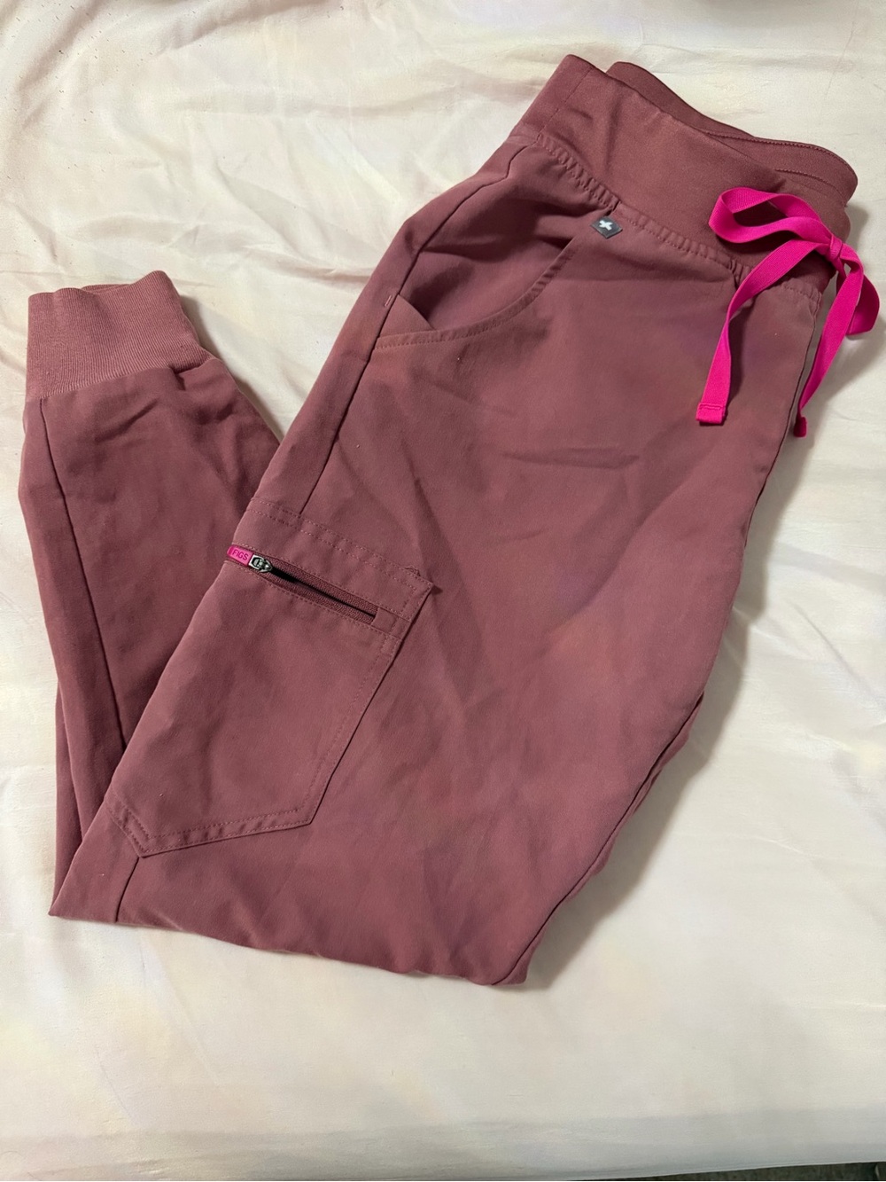 Figs Mauve Jogger Scrub